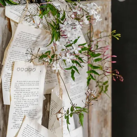 Vakantiehuis Abrigo Dos Maias - A Soulful Retreat In By Hostwise