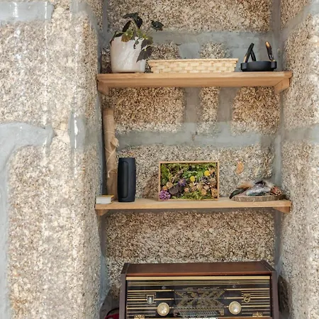 Abrigo Dos Maias - A Soulful Retreat In By Hostwise *