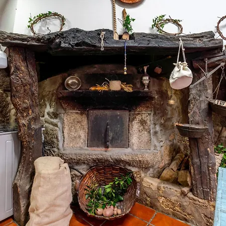 Abrigo Dos Maias - A Soulful Retreat In By Hostwise Casa de Férias *