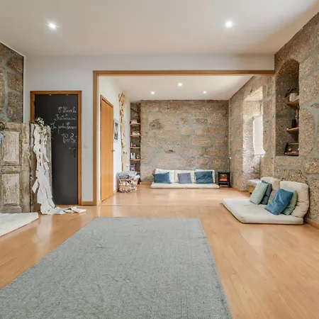 Vakantiehuis Abrigo Dos Maias - A Soulful Retreat In By Hostwise Baião