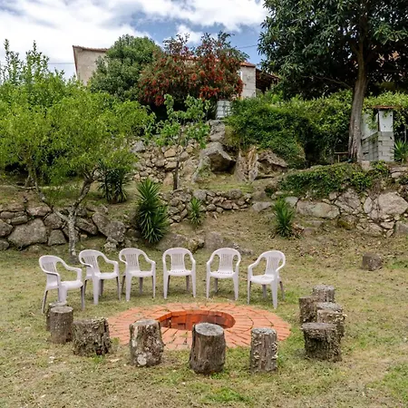 Abrigo Dos Maias - A Soulful Retreat In By Hostwise Casa de Férias *