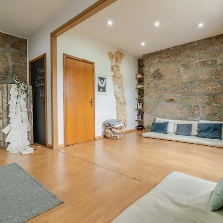Abrigo Dos Maias - A Soulful Retreat In By Hostwise Holiday home *