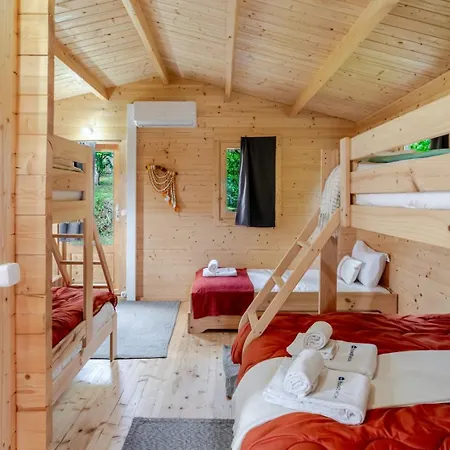 Abrigo Dos Maias - A Soulful Retreat In By Hostwise *