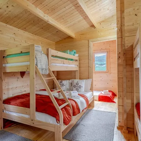 Vakantiehuis Abrigo Dos Maias - A Soulful Retreat In By Hostwise