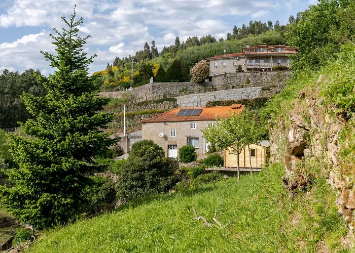 Nyaraló Abrigo Dos Maias - A Soulful Retreat In By Hostwise *