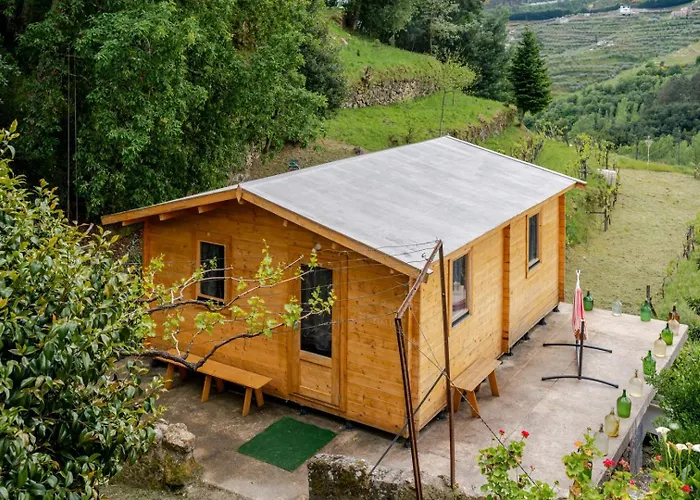 Abrigo Dos Maias - A Soulful Retreat In By Hostwise Nyaraló