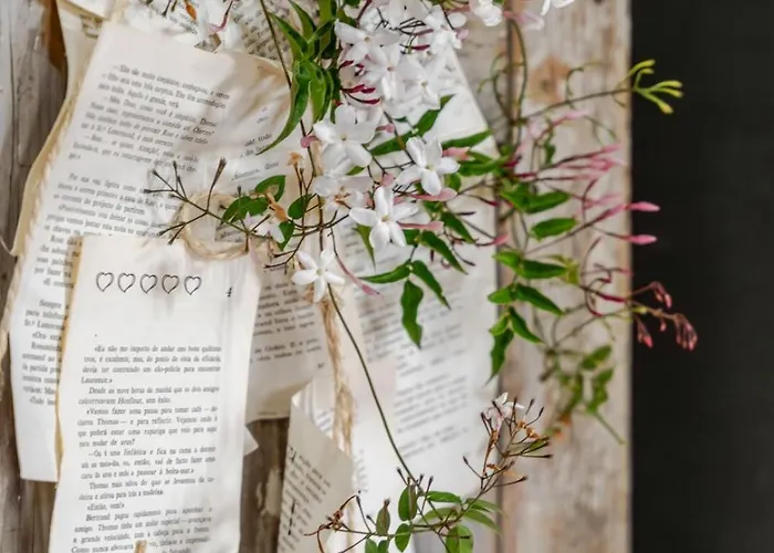 Nyaraló Abrigo Dos Maias - A Soulful Retreat In By Hostwise