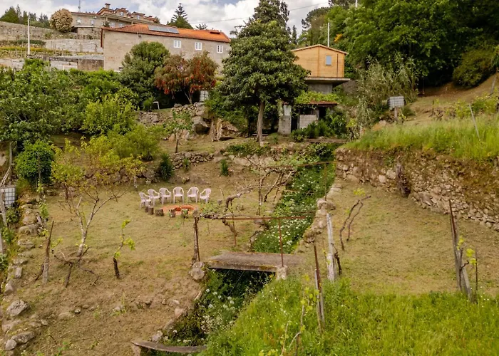 Nyaraló Abrigo Dos Maias - A Soulful Retreat In By Hostwise *