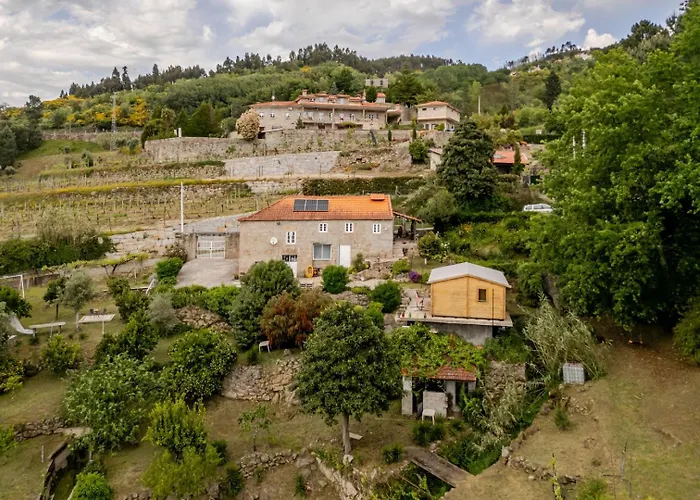 Abrigo Dos Maias - A Soulful Retreat In By Hostwise Baião