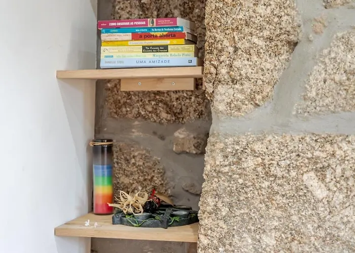 Nyaraló Abrigo Dos Maias - A Soulful Retreat In By Hostwise *