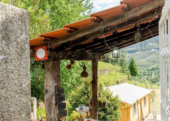 Abrigo Dos Maias - A Soulful Retreat In By Hostwise Nyaraló Baião