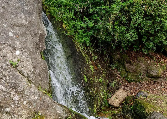 Abrigo Dos Maias - A Soulful Retreat In By Hostwise Nyaraló Baião