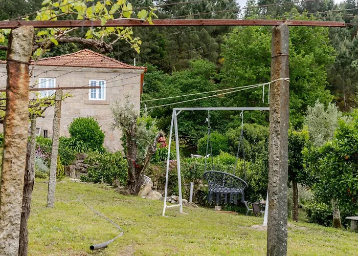 Abrigo Dos Maias - A Soulful Retreat In By Hostwise Nyaraló Baião