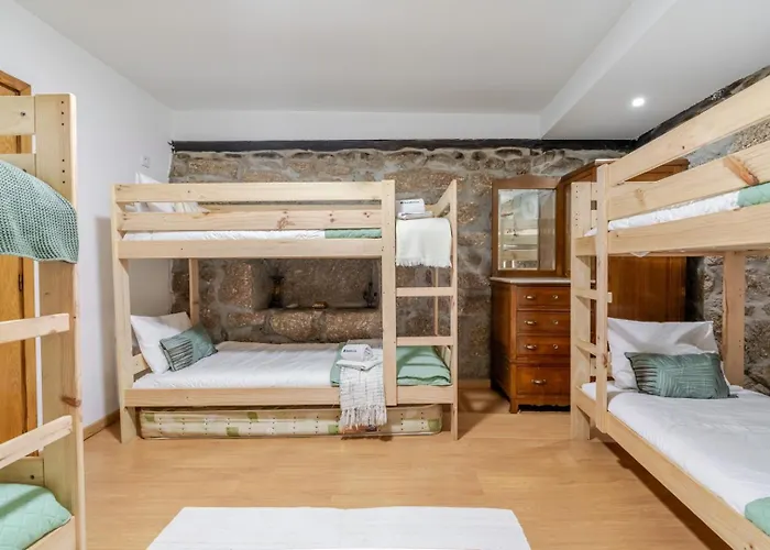 Nyaraló Abrigo Dos Maias - A Soulful Retreat In By Hostwise *