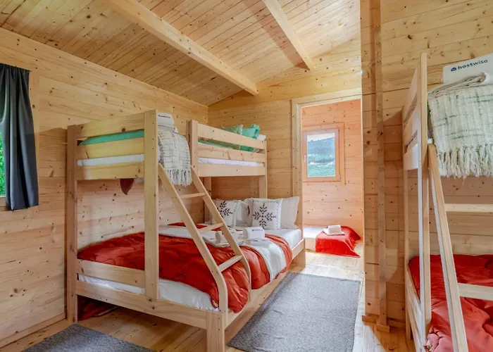 Nyaraló Abrigo Dos Maias - A Soulful Retreat In By Hostwise