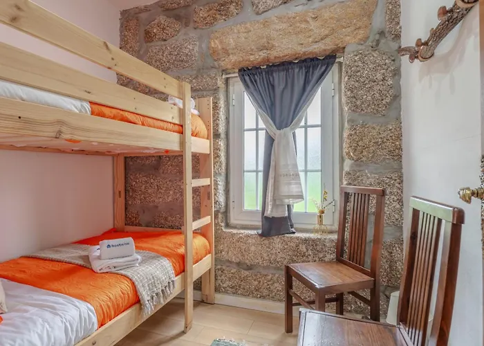 Nyaraló Abrigo Dos Maias - A Soulful Retreat In By Hostwise *